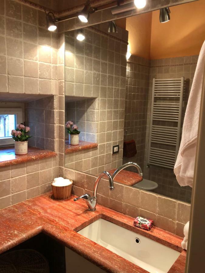 Storico Loft Nel Cuore Di Lucca Buitenkant foto