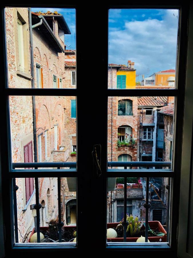 Storico Loft Nel Cuore Di Lucca Buitenkant foto